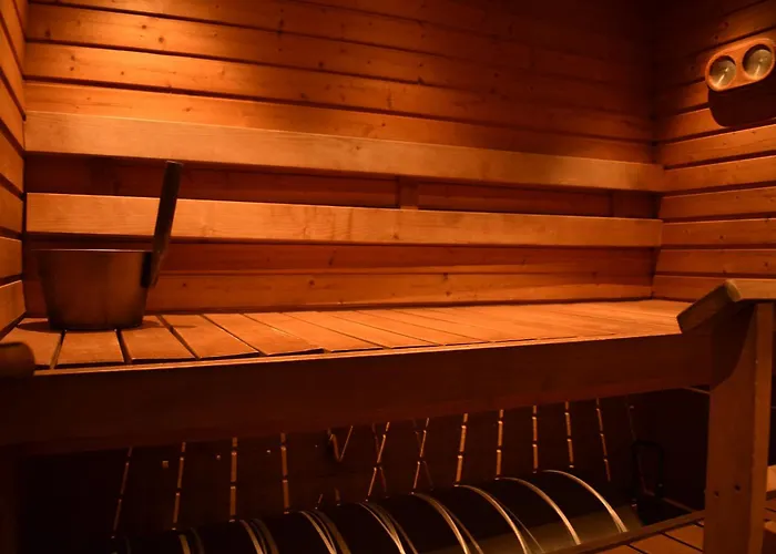 Niemenkaerki From Offerhut 23 科沃拉